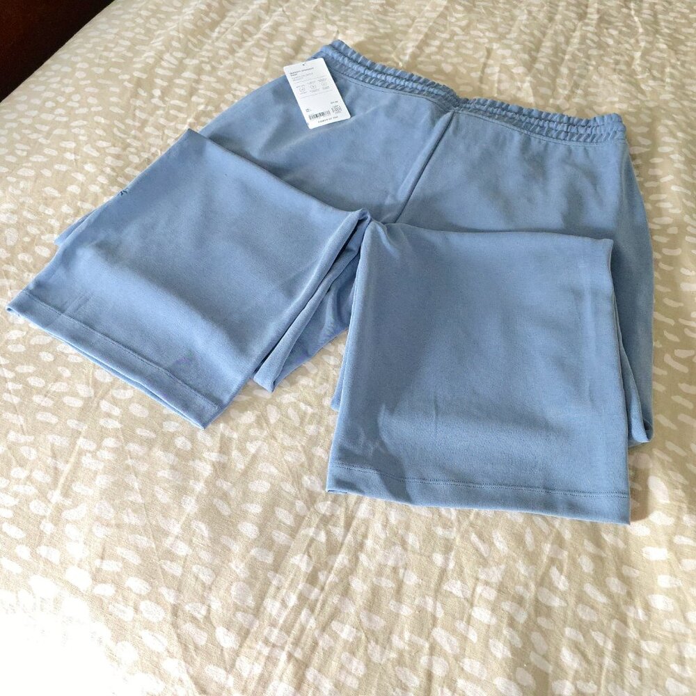 Athleta Seasoft Mid Rise Straight Crop Pant Size:Lg Light Blue Soft Beach Lounge - Picture 7 of 12
